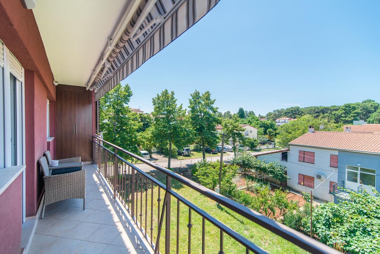 Apartment Lili Porec Exterior photo