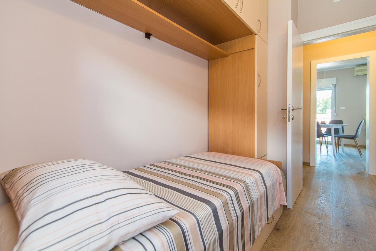 Apartment Lili Porec Exterior photo